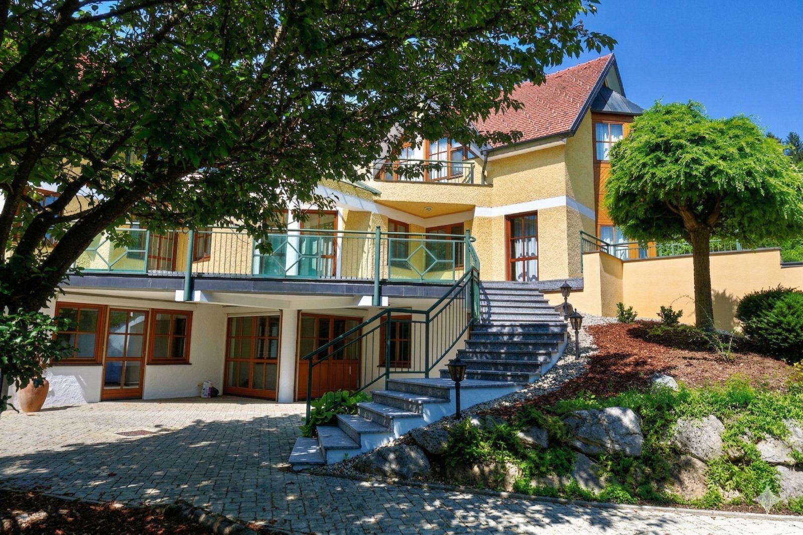 Exklusive Luxusvilla mit parkähnlichem Grundstück in Bestlage Graz-Mariatrost