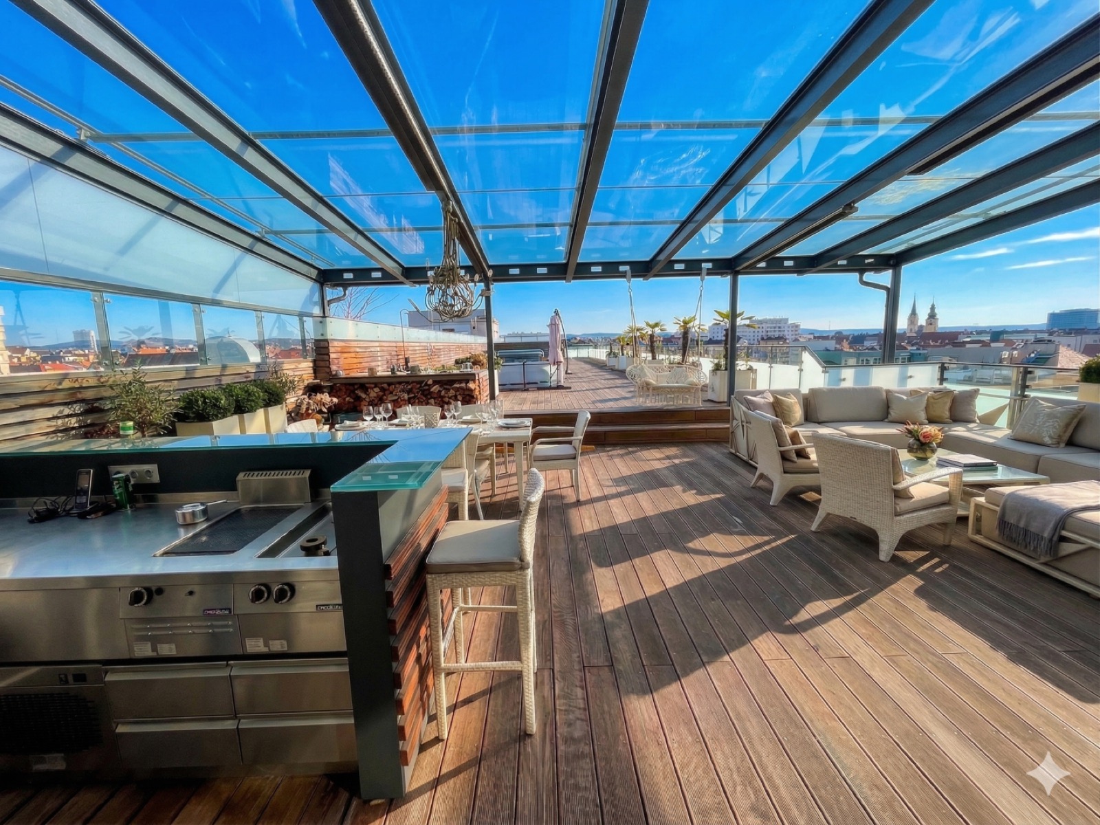 Penthouse der Extraklasse in Graz: 360° Schlossbergblick, private Wellness-Oase und absolute Diskretion