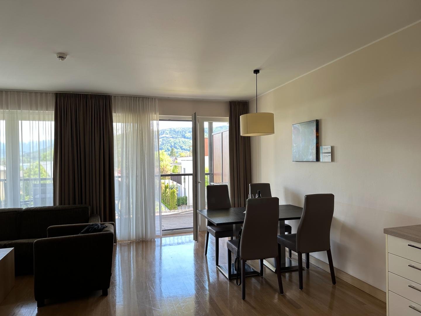 Seejuwel als Renditeobjekt – 3-Zimmer-Wohnung mit Südterrasse und eigenem Seezugang am Wörthersee