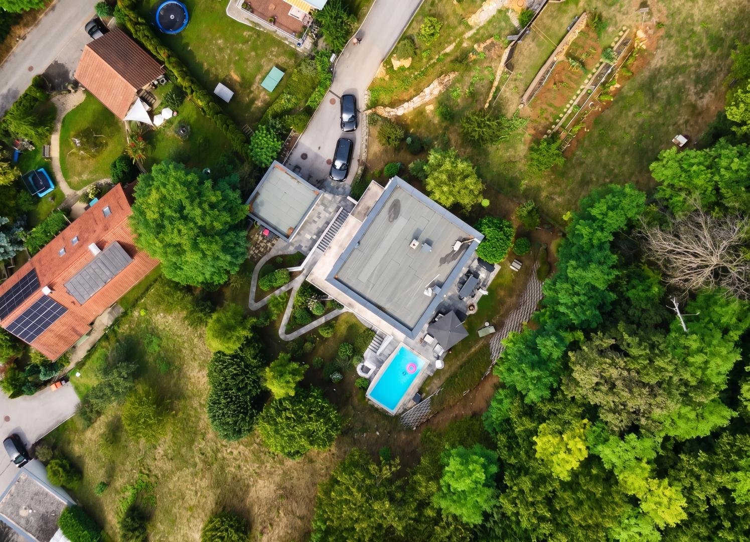 Villa am Gedersberg: 230 m² Wohnfläche, beheizter Pool, Blick auf die Koralpe