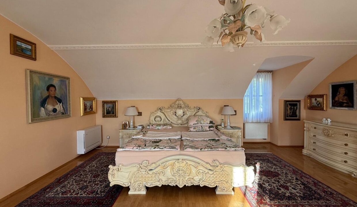 Masterbedroom