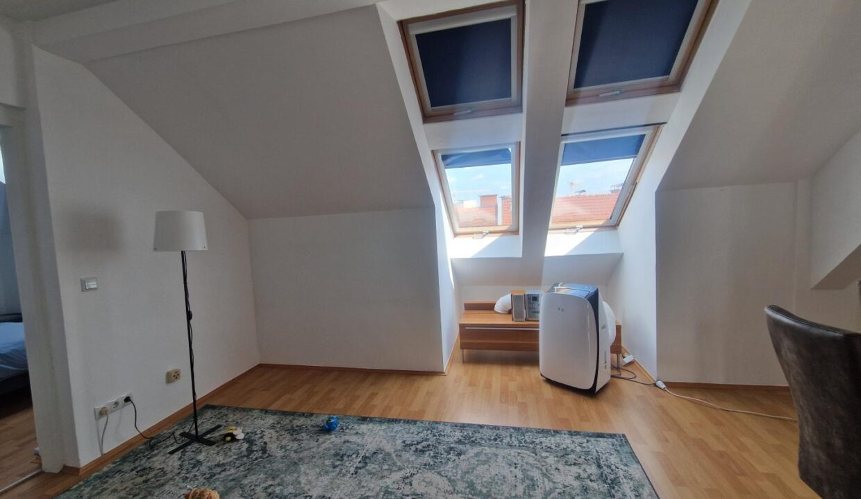 Wohn- Esszimmer