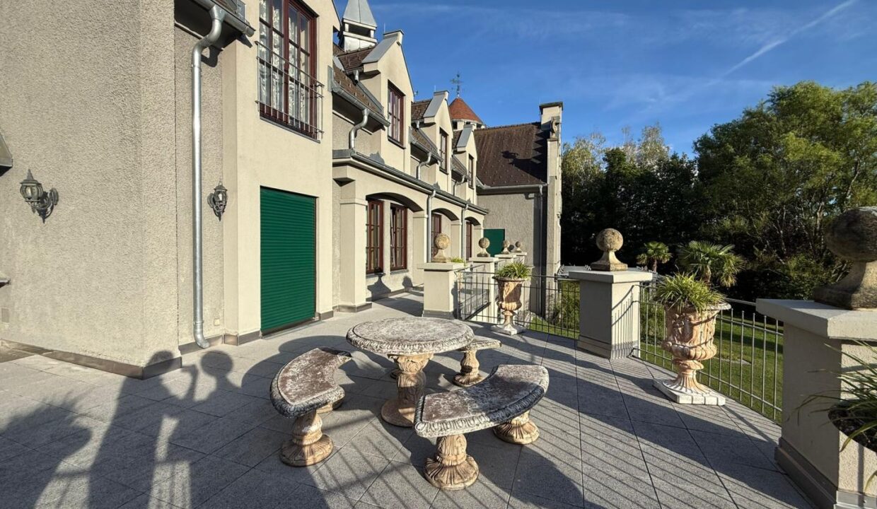 Sonnenterrasse