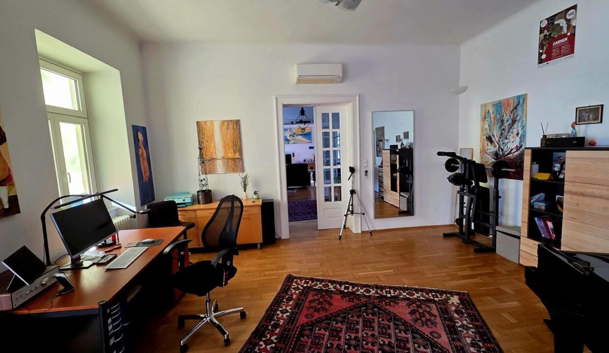 T2 Klavierzimmer