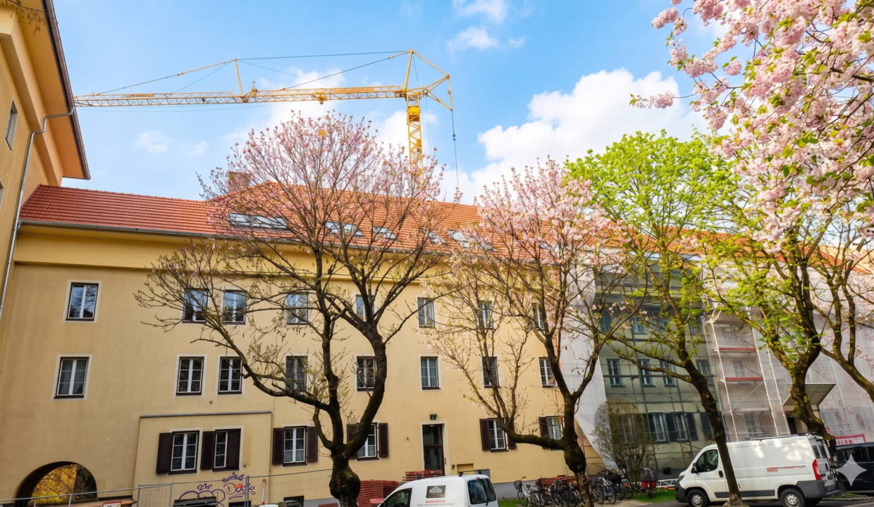 Übergabe der ersten Einheiten im Sommer 26
