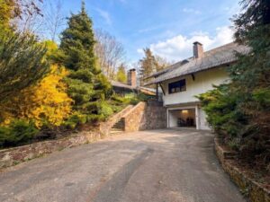 Villa mit großem Grundstück am Fasslberg – Ruhe,&hellip;