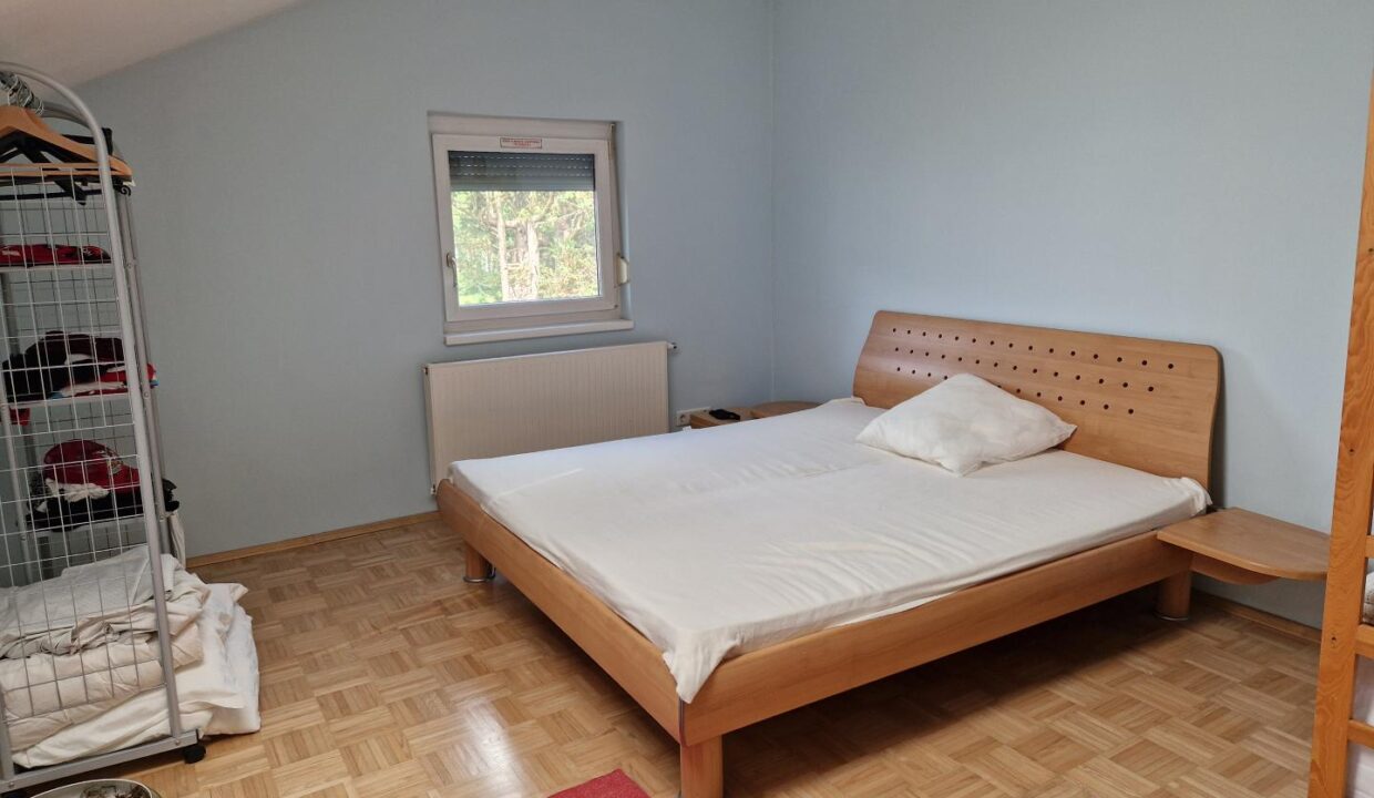 Zimmer 4 OG