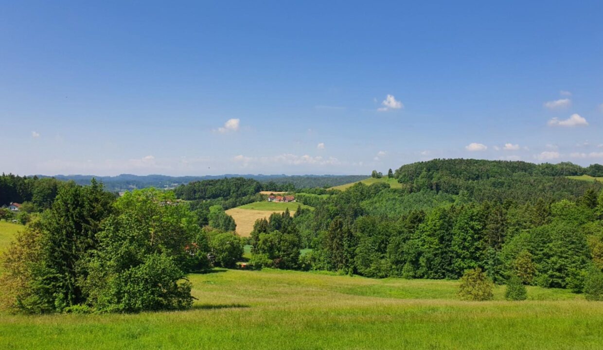 Grundstück
