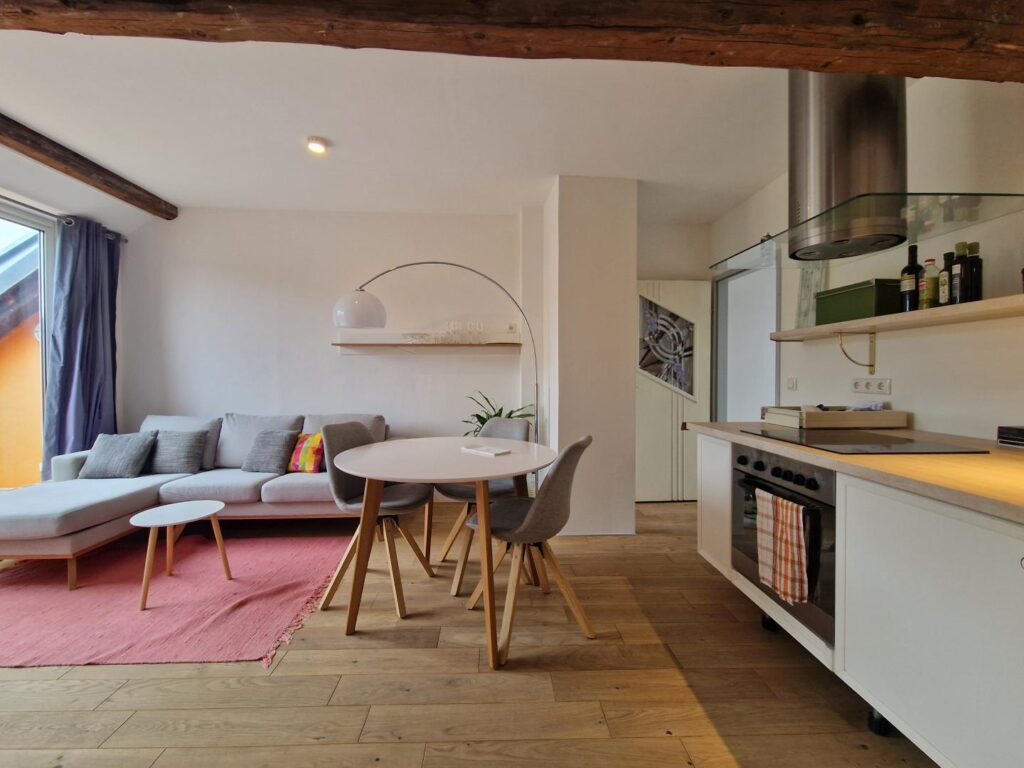 Wunderschön sanierte 3-Zimmer-Wohnung in Top-Lage