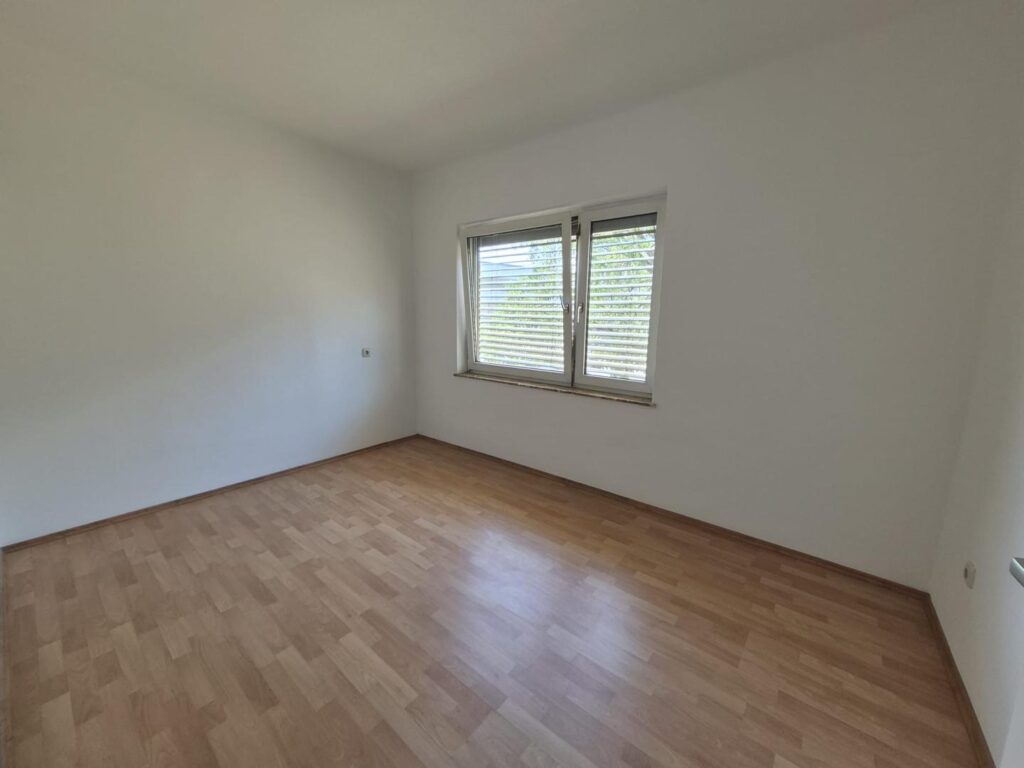 Sanierte Mietwohnung mit 2 Zimmer im Bezirk Lend – Bild 3