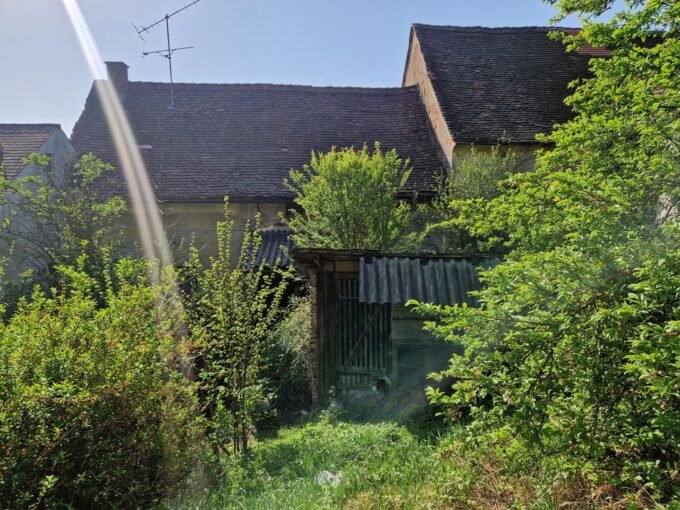 Grundstück Hartberg – Hartberg: schönes Grundstück mit Altbestand in zentraler Lage!