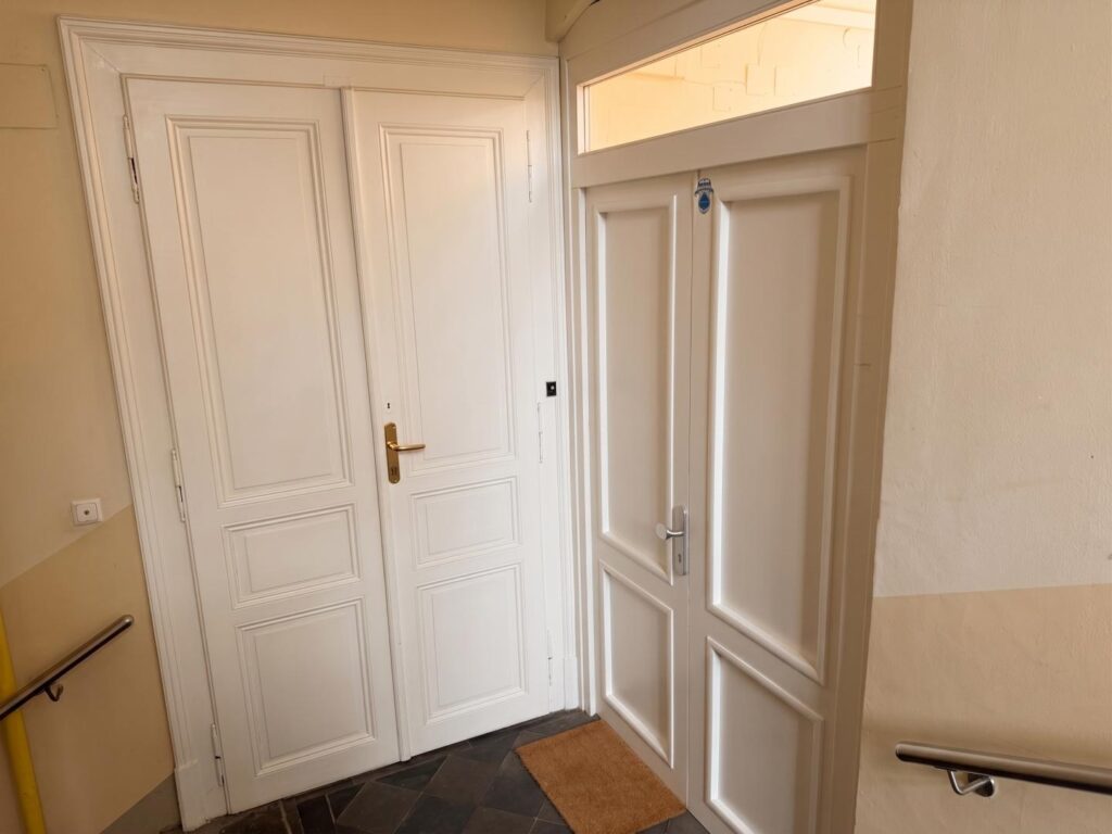 Ordination, Kanzlei, Studio: 227 m² Altbau-Gewerbefläche bei der HAK Grazbachgasse — zwei Ebenen, zwei getrennte Eingänge – Bild 3