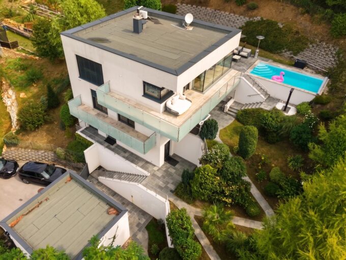 Einfamilienhaus Seiersberg – Villa am Gedersberg: 230 m² Wohnfläche, beheizter Pool, Blick auf…