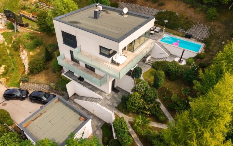 Villa am Gedersberg: 230 m² Wohnfläche, beheizter Pool, Blick auf die Koralpe
