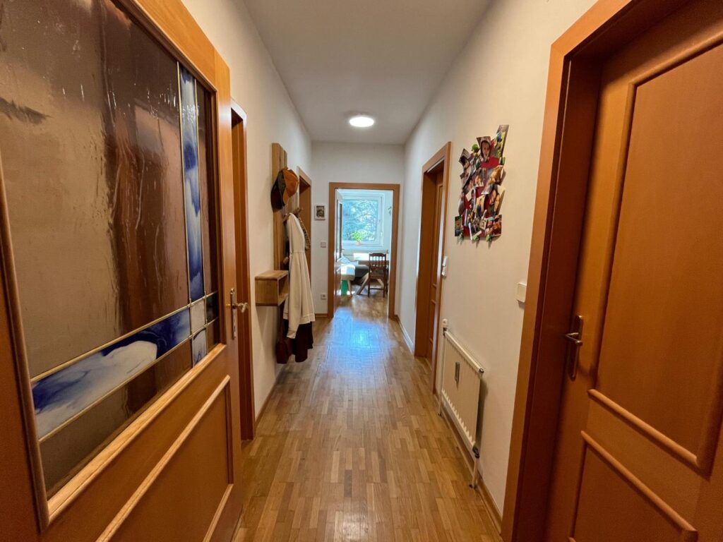 Helle 2-Zimmer-Wohnung mit Balkon ins Grüne in Graz-Eggenberg!