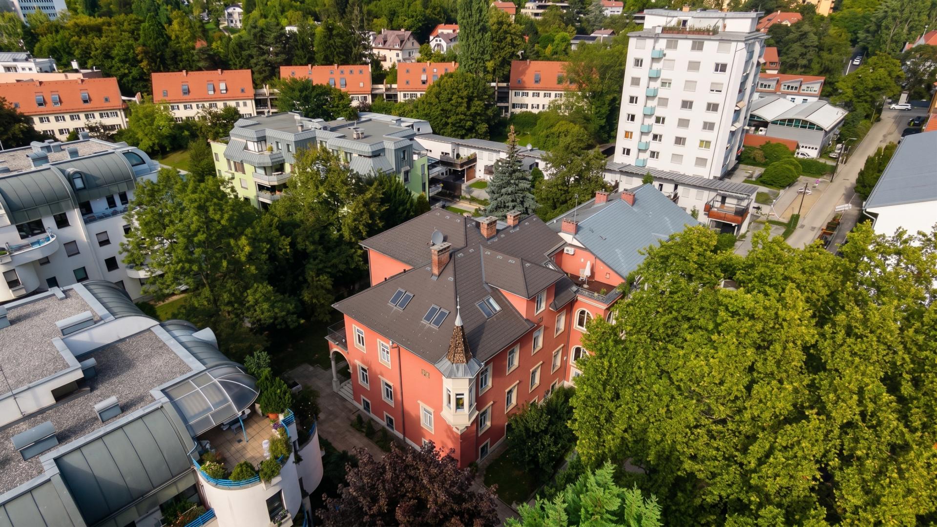 Villa RIWA – prächtig sanierte Stadtvilla mit vielseitiger Nutzungsmöglichkeit in Grazer Bestlage