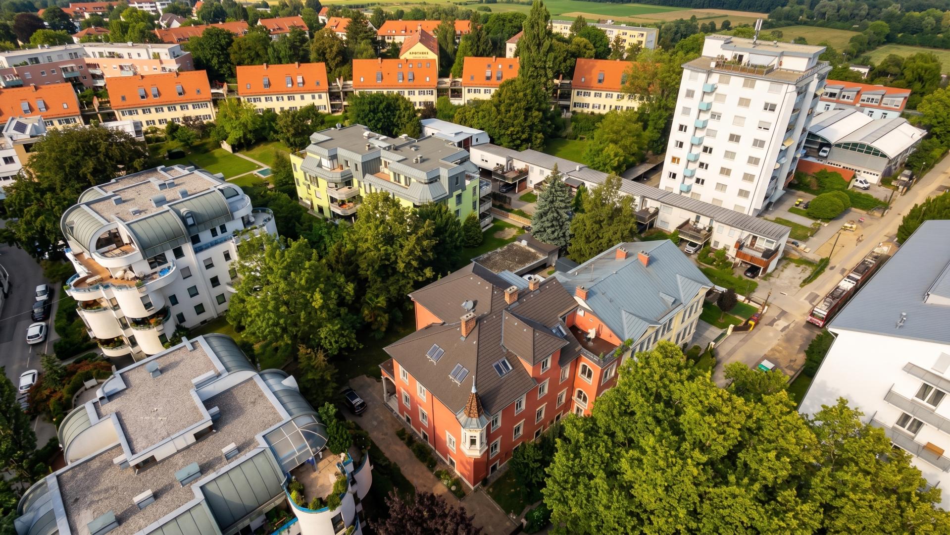 Villa RIWA – prächtig sanierte Stadtvilla mit vielseitiger Nutzungsmöglichkeit in Grazer Bestlage