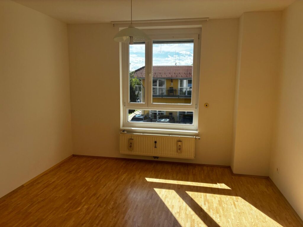 Gepflegte Mietwohnung mit Balkon und Tiefgarage in St. Peter