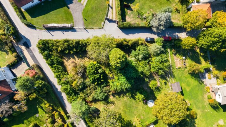 Ruckerlberg: 1.049 m² Baugrund mit aufrechter Baubewilligung, teilbar in zwei Bauplätze