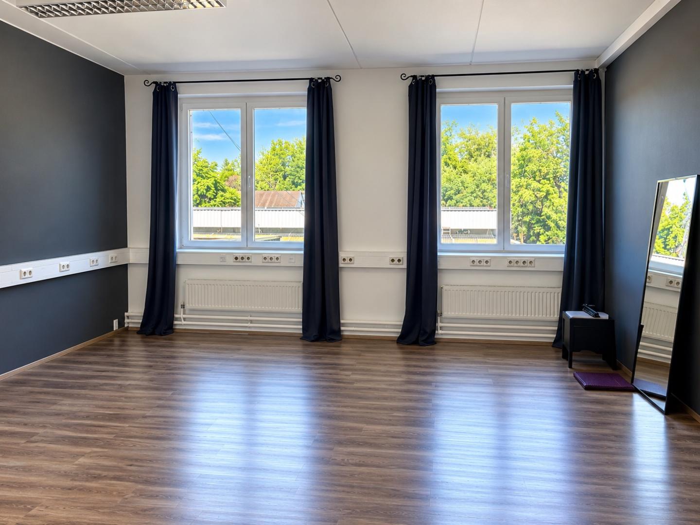 Büroraum zu vermieten – Erweiterbar – Puchstraße