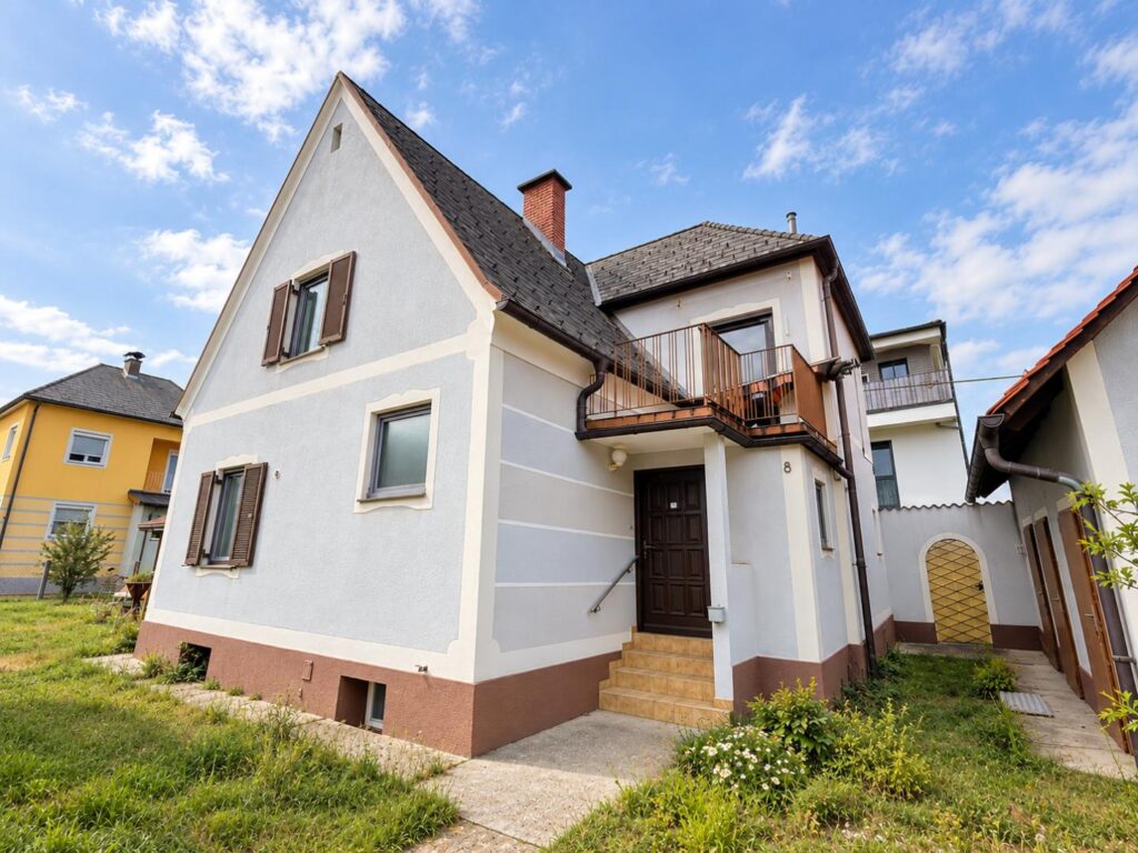 Suburbanes Haus mit Balkon und Garten – Einfamilienhaus, 8401 Kalsdorf bei Graz