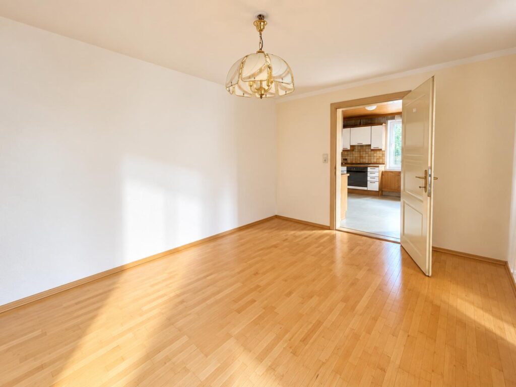 Heller leerer Raum mit offener Küche – Einfamilienhaus, 8401 Kalsdorf bei Graz