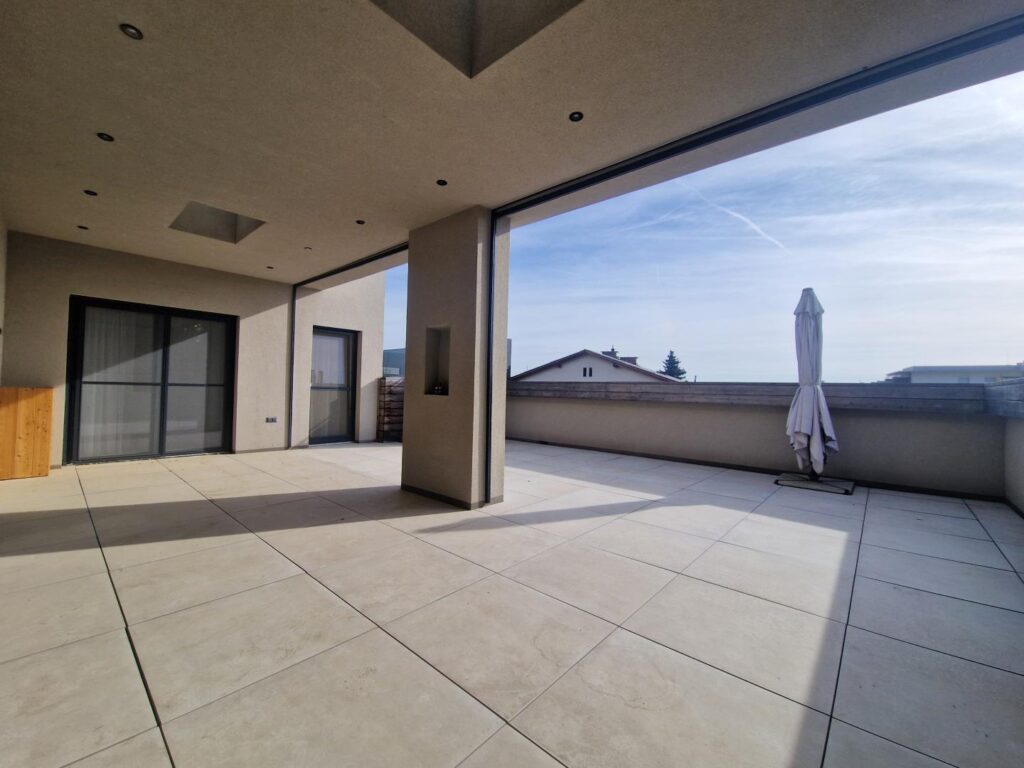 Terrasse – Penthouse, 8054 Graz · Straßgang